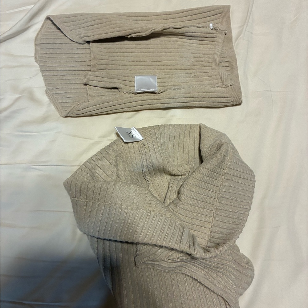 Amazon Beige Ribbed Mini Skirt - Picture 2 of 2